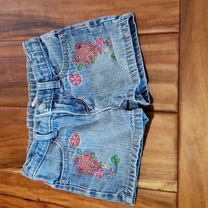 🍭5 for $15 3T shorts